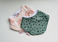 Load image into Gallery viewer, Bandanna bibs