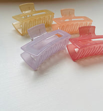 Load image into Gallery viewer, Claw clips