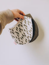 Load image into Gallery viewer, Bandanna bibs