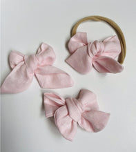 Load image into Gallery viewer, Mini School girl bows
