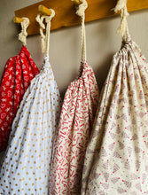 Load image into Gallery viewer, Santa Sacks
